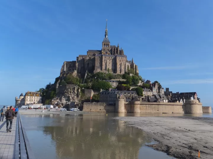 pueblos bonitos de francia cerca de españa